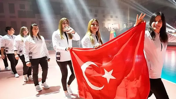 İsrail'i finalde 8-3 mağlup eden milli gururlarımız daha önce de Rio 2016 ve Tokyo 2020'de şampiyon olmuştu.