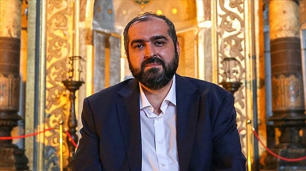 Prof. Dr. Mehmet Boynukalın, Ayasofya'nın camiye dönüştürülmesinin ardından baş imamlık görevine getirilmişti. Boynukalın daha sonra akademik çalışmalarına odaklanacağını söyleyerek bu görevden istifa etmişti.