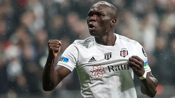 Aboubakar, Oxlade, Amartey ve Zaynutdinov için son gün bile teklifler gelmesine rağmen dörtlü kulüpten ayrılmak istemedi. Beşiktaş transferi zorunlu olarak eksik bölgesi olmasına rağmen kapatmış oldu.