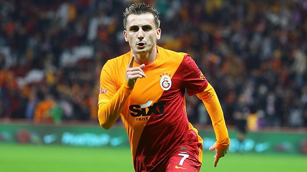 Fanatik'in haberine göre Lyon'a kiralanan Zaha'nın da yıllık maliyetinin yarısını (4 milyon euro) Galatasaray karşılayacak.