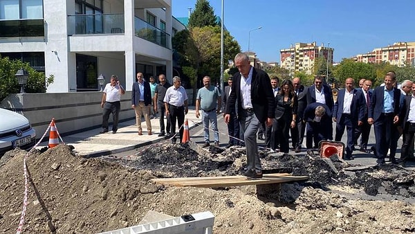 Gazetecilere kısa bir açıklamada bulunan Başkan, yaşanan duruma şu sözlerle tepki gösterdi: