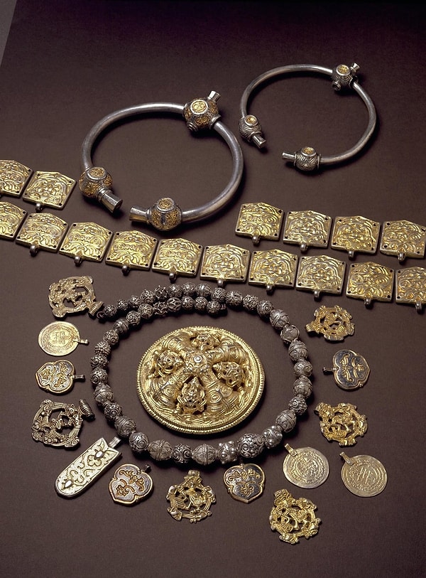 8. Viking Age Vårby Hoard