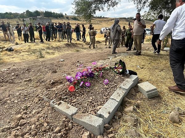 Didem Arslan Yılmaz'ın açıklamasına göre 8 yaşındaki küçük çocuk, anne ve amcasını uygunsuz halde gördüğü için öldürüldü.