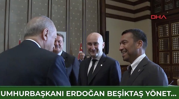 Erdoğan, Hollandalı Giovanni van Bronckhorst'a Almanca "Hoş Geldin" dedi.