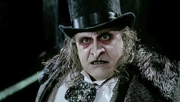 Dizi, Oswald Cobblepot yani diğer adıyla Penguin'in Gotham'daki suç dünyasının dizginlerini ele geçirmesini konu alıyor.