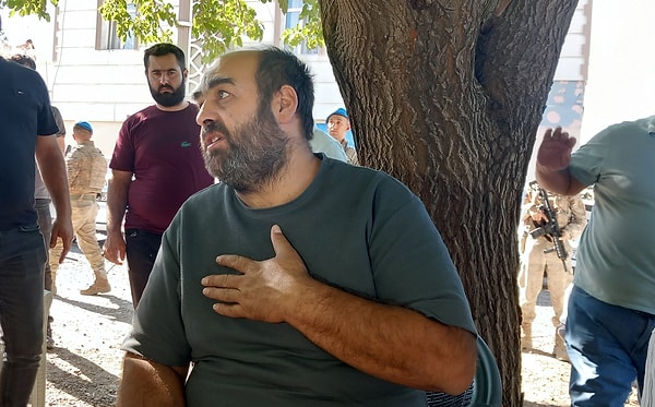 Arif Güran, bahçede iki kişiyle otururken kamaranın kayıtta olduğunu unuttu. Videoda yapılan konuşmalar şöyle;