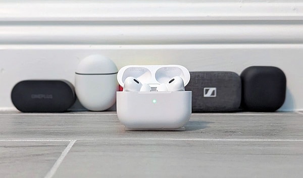 2. Diyelim ki seri numarası da taklit edildi. O zaman sırada: AirPods aygıt yazılımı güncelleme kontrolü var!