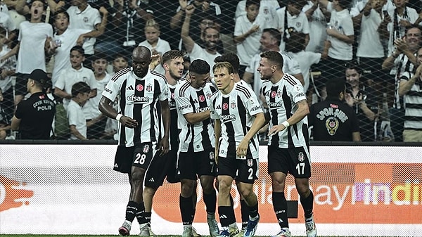 Beşiktaş'ın muhtemel 11'i: Mert, Svensson, Paulista, Uduokhai, Masuaku, Musrati, Gedson, Joao Mario, Rafa Silva, Rashica, Immobile