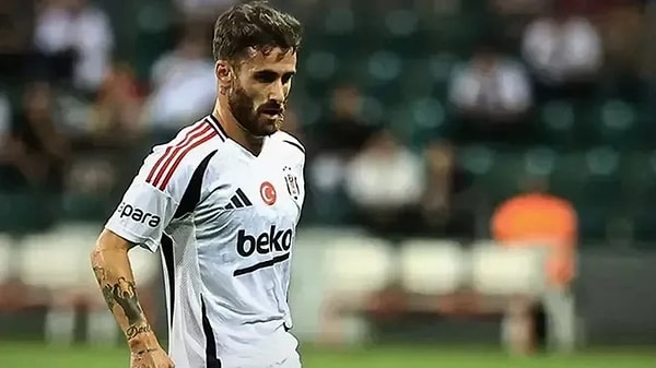 Maç sonunda Beşiktaş cephesinden Feyyaz Uçar, "Rafa Silva'ya yapılan sert fauller ne zaman bitecek? Bu adamın futbol hayatı sona ererse, biz ne yapacağız?" diye isyan etmişti.