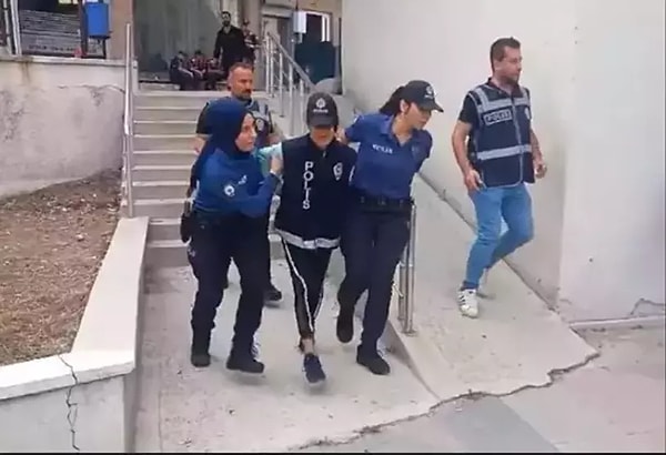 Sıla bebeğin şiddete ve cinsel istismara maruz kalmasına ilişkin basın açıklaması yapan Tekirdağ Baro Başkanı Egemen Gürcün, "Ayın 8'inde meydana gelen son uyanmama olayında hastaneye başvuruluyor ve hastanede çocuğun cinsel istismara uğradığına dair çok ciddi bulgular, vücudunda yara izleri tespit edilmesi üzerine durum derhal soruşturma makamlarına aksettiriliyor. Ancak ifade etmek gerekir ki bu tespitler daha yapılmadan önce karar makamı çocuğun koruma altına alınması için bir karar veriyor. Başhekimle görüşmemde çocuğumuzun durumunun şu aşamada kötü, stabil olduğu bilgisini aldım. Beyin kanaması etkileri birden fazla yerde meydana geldiğinden bebeğimiz travmayla karşı karşıya” dedi.