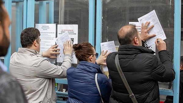 EYT sonrasında emeklilik sisteminin daha karmaşık hale geldiğini ifade eden Demiröz, en kısa zaman emeklilik sisteminde değişiklik yapılarak uluslararası düzeyde sosyal güvenlik sistemi oluşturulması gerektiğini söyledi.