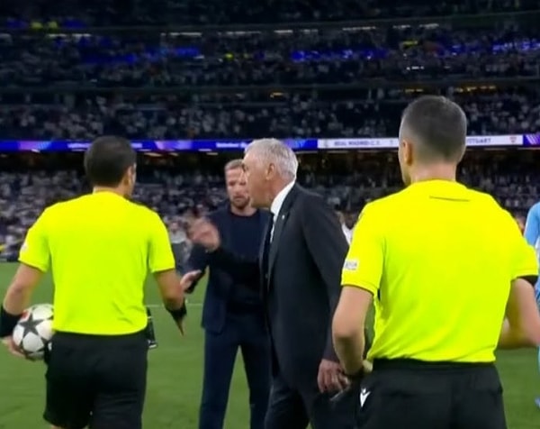 Maçın bitiş düdüğüyle de Ancelotti, skor 0-0 devam ederken yaşanan anlar için Meler'e tepki gösterdi.