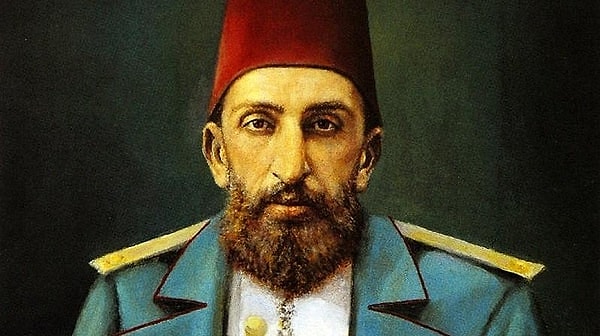 Sultan II. Abdulhamit Han’ın hacamat yaptırdığı, Osmanlı arşivlerinde kaydedilmiştir.