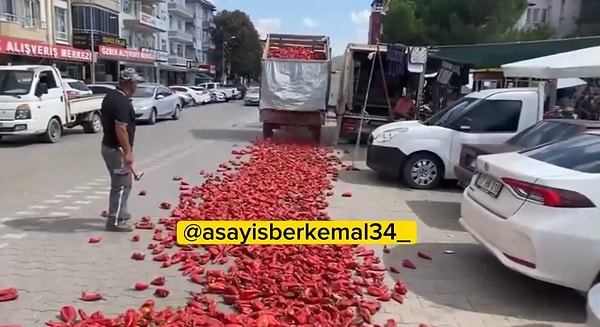 O anlar çevredekilerin telefon kameralarına anbean yansıdı.