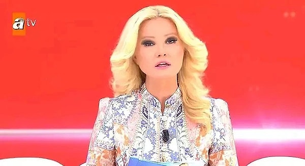 Hafta içi her gün atv'de yayınlanan Müge Anlı ile Tatlı Sert programında Müge Anlı, Narin Güran olayını işlemediği için kendisine tepki gösterenlere yanıt vermişti. Anlı'nın bu açıklamasını üzerine alınan Demet Akalın, X hesabı üzerinden tartışmanın fitilini ateşlerken Müge Anlı'dan hamle gecikmedi.