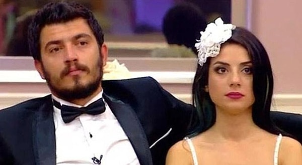 Fenomen yarışma programı Kısmetse Olur'un ilk evlenen çifti Nur Erkoç ve Batuhan Cimilli'nin aşkı kızları Asel'le taçlanmıştı. Resmen gözümüzün önünde büyüyen Asel şimdilerde kocaman bir kız olmuş.