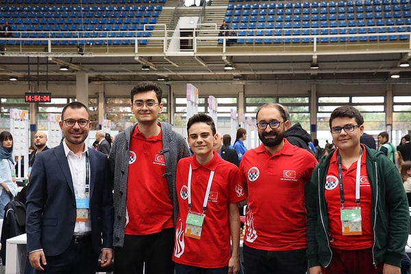 10 Eylül'de başlayan Satranç Olimpiyatlarında Türkiye, bugüne kadar büyük bir yol katetti.