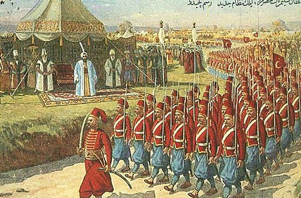 1585’te Emir Ali Bey komutasındaki Osmanlı filosu Mombasa’ya ulaşarak Portekiz etkisini kırmak için harekete geçti. İlk sefer başarılı olmuştu ama ikinci seferde yani 1589’da işler pek de yolunda gitmedi.