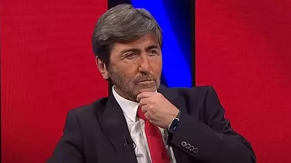 Rıdvan Dilmen görüşlerini "İki takımdan biri 102, diğeri 99 puan almış; böyle bir durum olamaz. Bu yıl Beşiktaş da işin içine girdi, ilk üç belli. Dördüncü sırayı da Trabzonspor alır gibi görünüyor. Böyle bir fark daha önce hiç görmedim" diyerek destekledi.