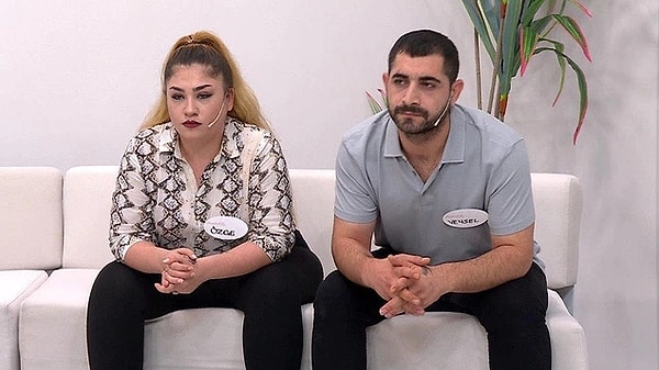 Bu iddiaların ardından Veysel ve Özge de programa katılarak durumu doğrulamışlardı.