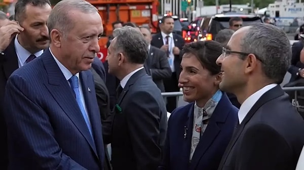 Erdoğan'ı Türkevi'nde karşılayanlar arasında eski Merkez Bankası Başkanı Hafize Gaye Erkan'ın da bulunması dikkat çekti.