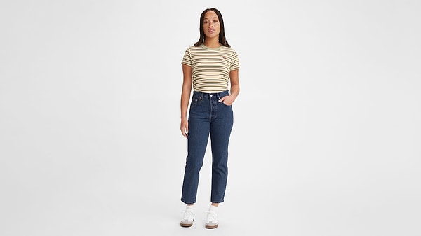 10. Efsane Levi's 501 cropped silüetiyle modern hava kazanmış dediler...