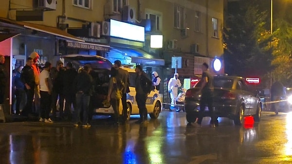 İstanbul Ümraniye'de motosiklet hırsızlığı şüphesiyle yaşanan arbede sonucu kadın polis memurumuz Şeyda Yılmaz, şehit oldu.