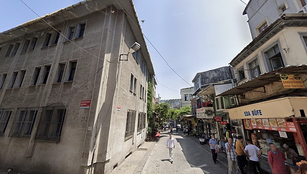 Bu üç adamdan geriye kalan İstanbul’un sokaklarından birine adını vermiş olması...