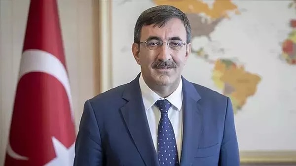 Cevdet Yılmaz, "Siber güvenlik alanında özellikle daha güçlü bir kurumsal yapı oluşturmak için hazırlıklarımızı büyük ölçüde tamamladık. Uzun süredir üzerinde düşündüğümüz bir Siber Güvenlik Başkanlığı projemiz mevcut" dedi.