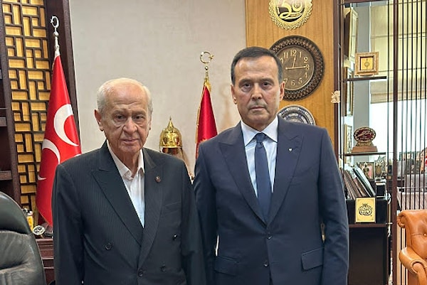 Instagram hesabından ziyaretin fotoğraflarını paylaşan Kürşat Yılmaz, ziyareti 'dua almak' olarak tanımladı ve bebeğiyle Devlet Bahçeli'nin aynı karede olduğu fotoğraftan gurur duyduğunu söyledi.