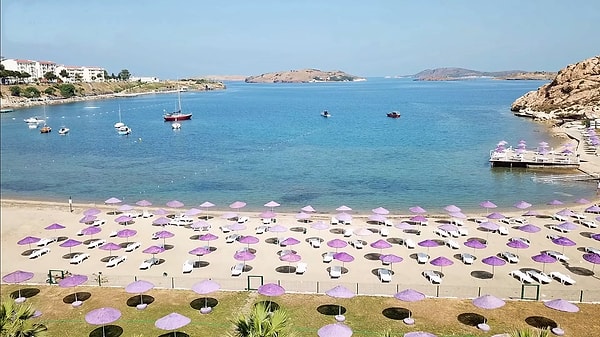 10. Foça, Karakum Plajı