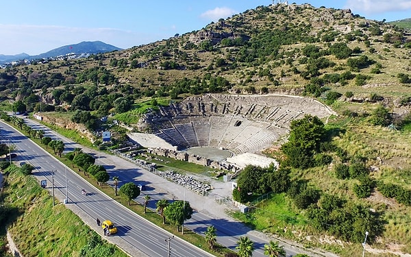 2. Bodrum Kalesi ve Antik Tiyatro – Muğla