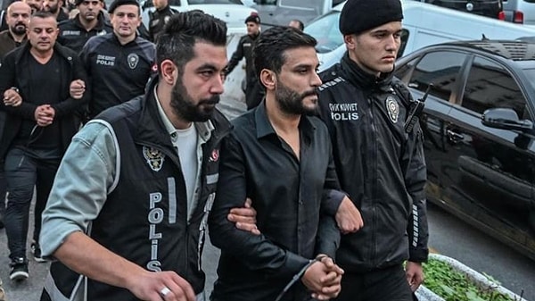 Kara para aklama ve vergi kaçırma gibi suçlamalar sonucunda eşi Engin Polat ile birlikte tutuklanan Dilan Polat yaklaşık 10 ay cezaevinde kaldıktan sonra 19 Ağustos'ta tahliye edilmiş, birkaç gün sonra ise Engin Polat'ın tahliye kararı duyurulmuştu.