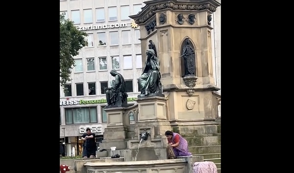 Bir turist tarafından kaydedilen görüntülere pek çok kişi tepki gösterdi.