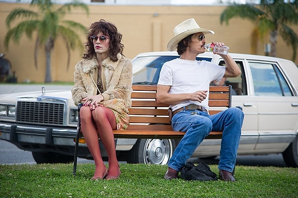 Jared Leto played a transgender woman in Dallas Buyers Club (2013) and lost 14 kilograms (about 31 pounds) for the role.