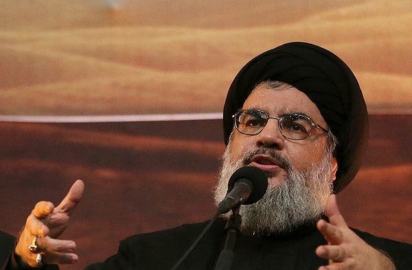 Reuters haber ajansı, ilk önce Nasrallah’ın hayatını kaybettiği yönünde haber girdi ancak sonra yaptığı düzeltmede Hizbullah liderinin hayatta olduğunu abonelerine geçti.