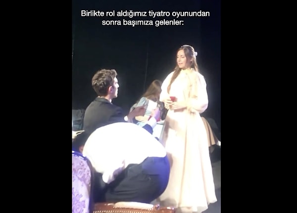 Bir çift önce bir tiyatro oyununda canlandırdıkları tüm olayları bire bir yaşadı.