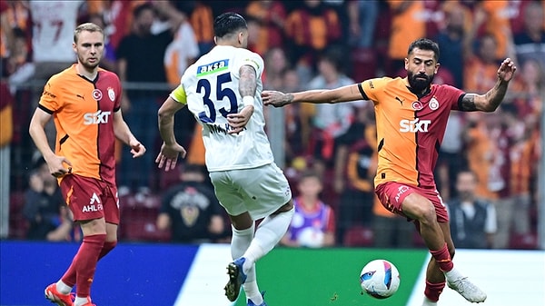 Süper Lig'de lider konumundaki Galatasaray, Kasımpaşa ile 3-3 berabere kalmış, sahasında iki puan bırakmıştı.