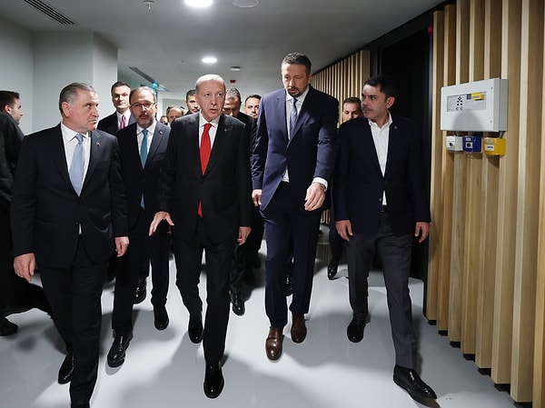 Erdoğan, bu merkezle İstanbul'un sporun da başkentlerinden biri olacağını dile getirdi.