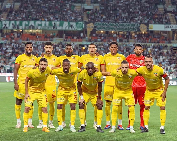 Kayserispor'un muhtemel 11'i: Bilal, Gökhan Sazdağı, Attamah, Atif, Carole, Bourabia, Kartal, Boa Morte, Miguel Cardoso, Mane, Nazon