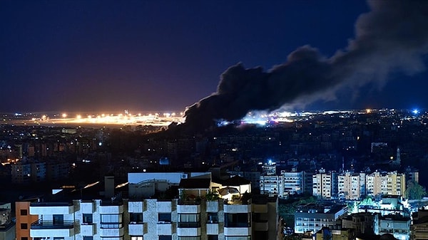 İsrail savaş uçakları, Beyrut'un Dahiye bölgesindeki bazı yerleri boşaltın çağrısının hemen ardından bölgeyi bombalamaya başladı. İsrail savaş uçakları başkent Beyrut'ta da yoğun alçak irtifa uçuşları gerçekleştirdi ve Dahiye bölgesine 8 hava saldırısı düzenledi.