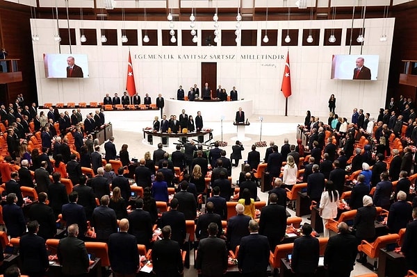 TBMM’de yeni yasama yılı bugün yapılan törenle resmen başladı.