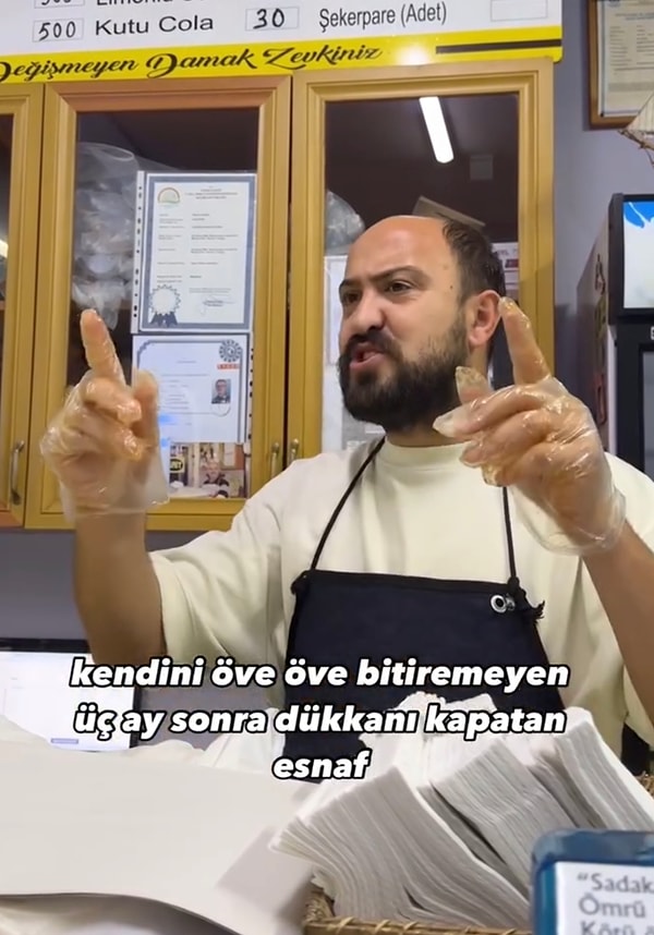 Hemen hemen hepimizin denk gelmiş olabileceği bu kişiyi Alpdoğan her zamanki gibi 10/10 canlandırmıştı.