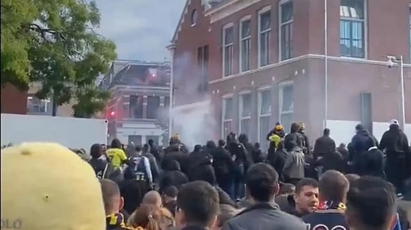 UEFA Avrupa Ligi'nin 2. haftasında Fenerbahçe'nin Twente'ye konuk olacağı karşılaşma öncesi Enschede şehrinde olay çıktı.