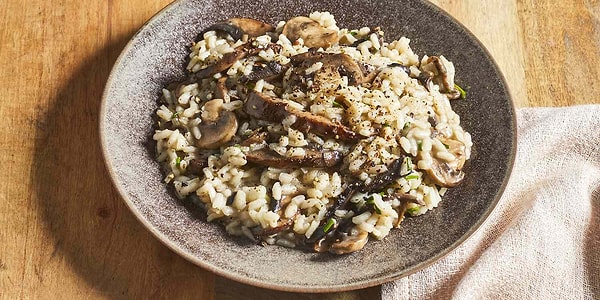 1. Başlıyoruz! Mükemmel bir risotto için pirinci hangi aşamada eklemelisin?