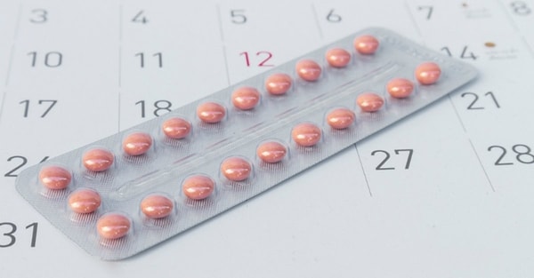 Aynı zamanda sperm üretimi üzerinde de büyük bir rol oynar. Bu nedenle, erkek doğum kontrol hapı geliştirilirken testislerdeki testosteron seviyelerini düşürmek ana hedeflerden biri haline gelir.