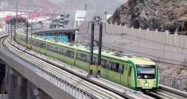 Suudi Arabistan’ın kutsal kenti Mekke’de yer alan Al-Mashaaer al-Mugaddassah metro hattı, dünyanın en yüksek kapasiteli metro hattıdır.