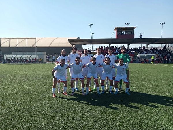 Kahramanmaraş'ın bugün Kütahyaspor'u ağırladığı maçta alt ligler için unutulmaz bir gole imza atıldı.