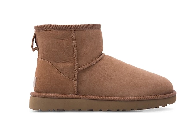 8. UGG 1016222 W Classic Mini II Chestnut