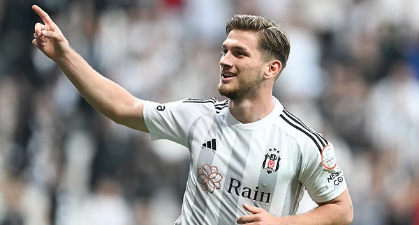 Süper Lig'den iki isimden biri olan Semih Kılıçsoy, 27.6 milyon Euro değerle 7.sırada bulunuyor.